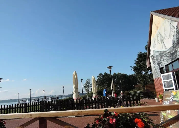 In By The Harbor * Nowe Warpno