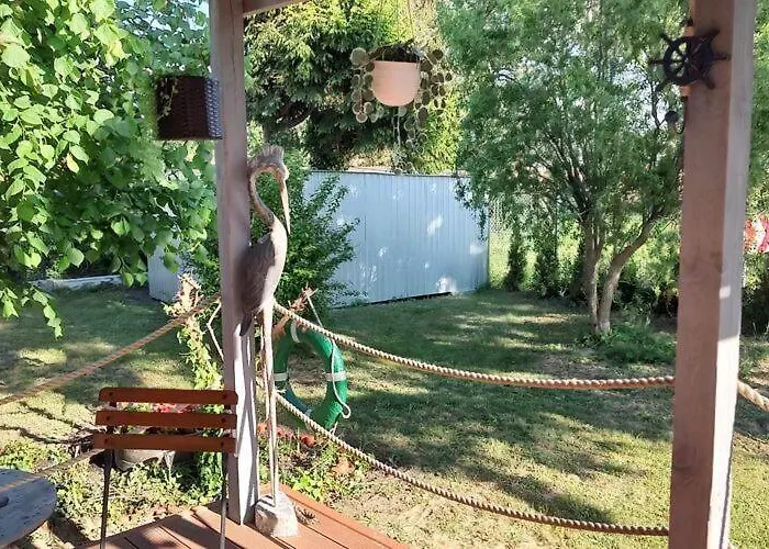 In By The Harbor Nyaraló